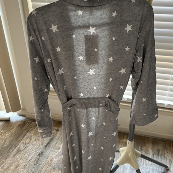 Lightweight Robe - Picture 5 of 8